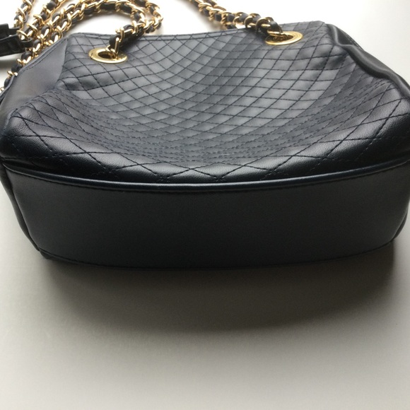 Quilted Navy Faux Leather Gold Chain Strap Purse - Picture 6 of 6